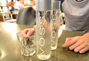 Элитная вода Voss – в чем причина такой популярности?