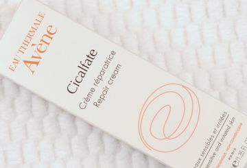Крем Avène Cicalfate: восстановление кожи после пилингов